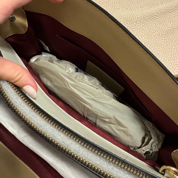 Marc Jacobs Beige Satchel with Gold Accents - Picture 7 of 13